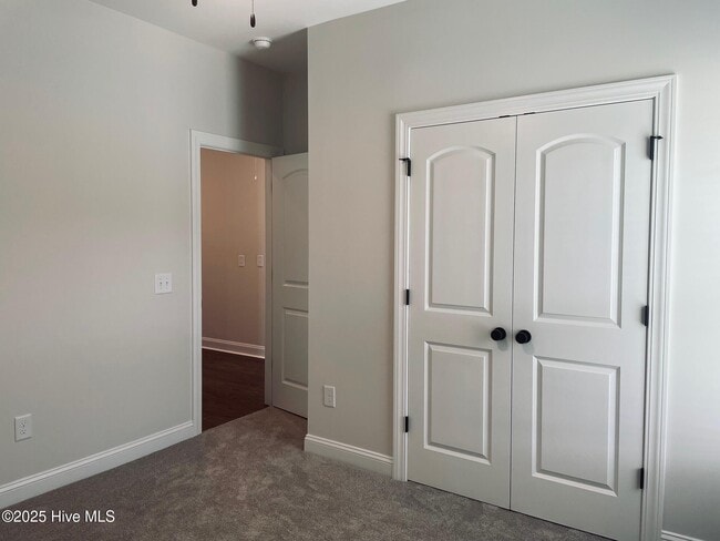 Building Photo - 4227 Laurel Rdg Dr