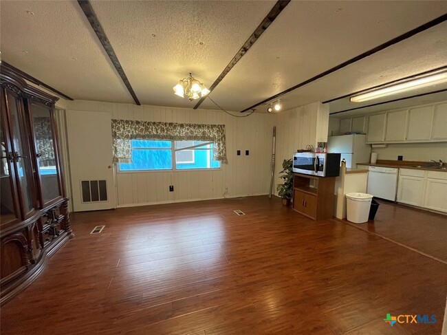 Building Photo - 1026 Rambling Dr