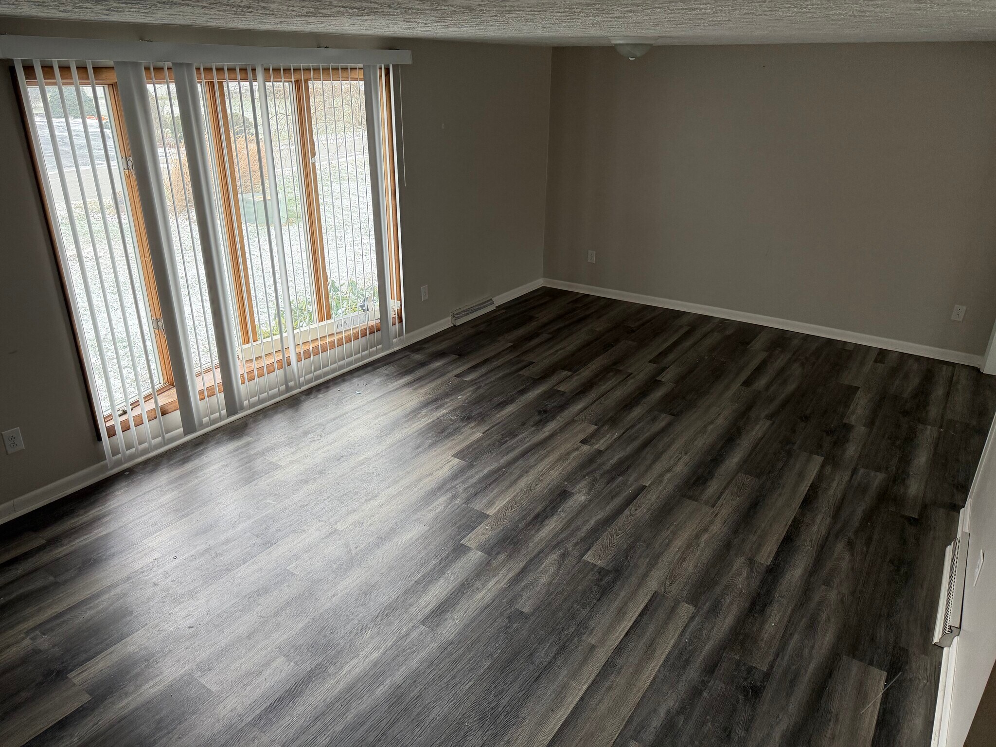 Building Photo - 114 Hillcrest Acres