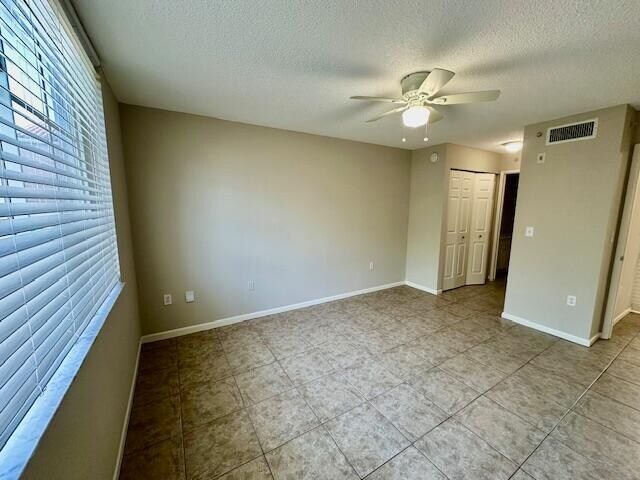 Building Photo - 7840 Sonoma Springs Cir