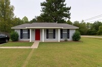 Building Photo - 749 St Martins Dr