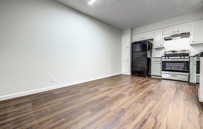 Building Photo - 1306 Bonnie Brae St