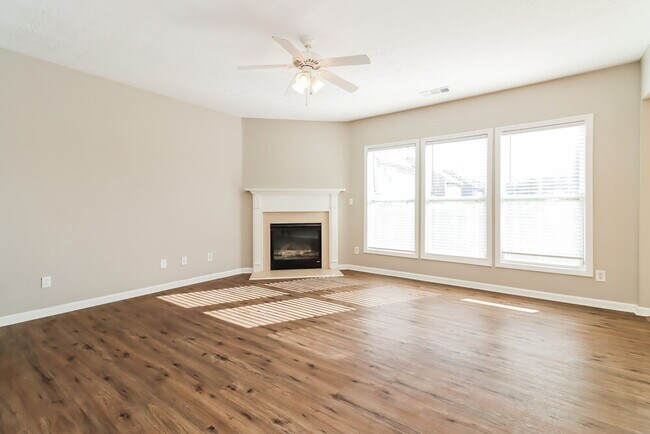 Building Photo - 502 Sweet Bay Ct