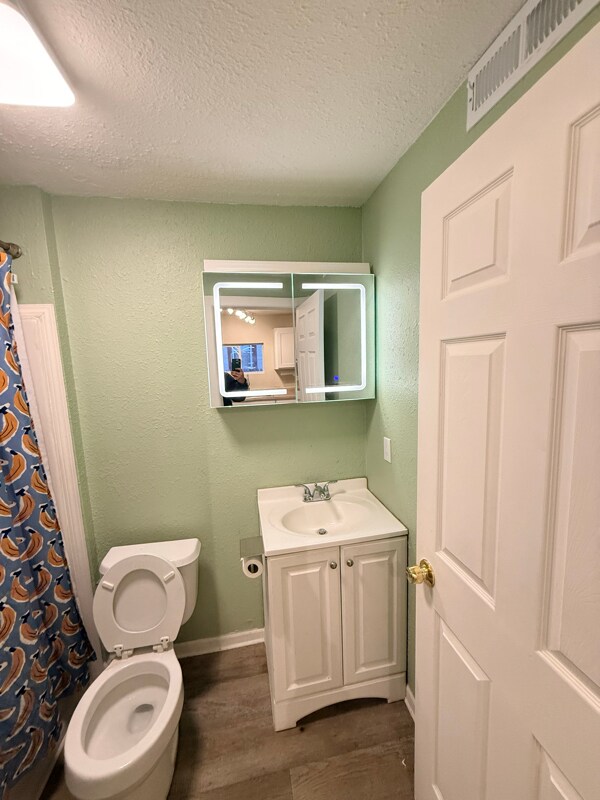 Building Photo - 3108 Oakland Ave