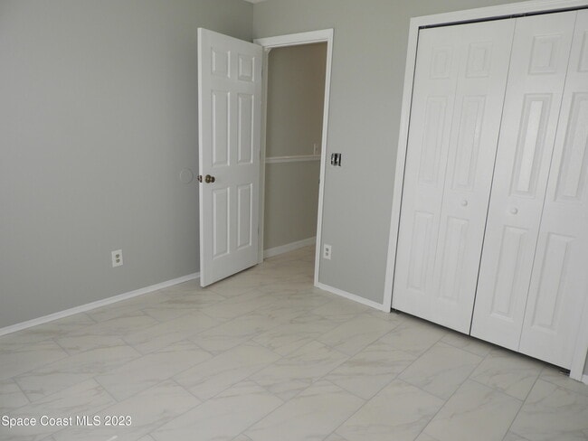 Building Photo - 1904 Brookside St NE