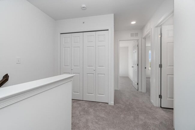 Building Photo - 12 Kenzie Way