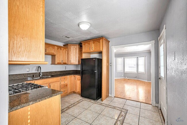 Building Photo - 3519 N Northstar Ave