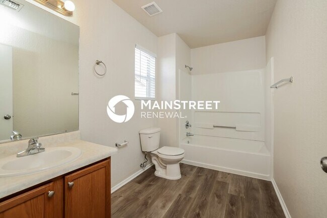 Building Photo - 4 Bedroom Pet-Friendly Home in TUCSON, AZ with Main Street Renewal