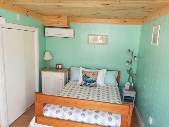 Building Photo - 43 Riverside St