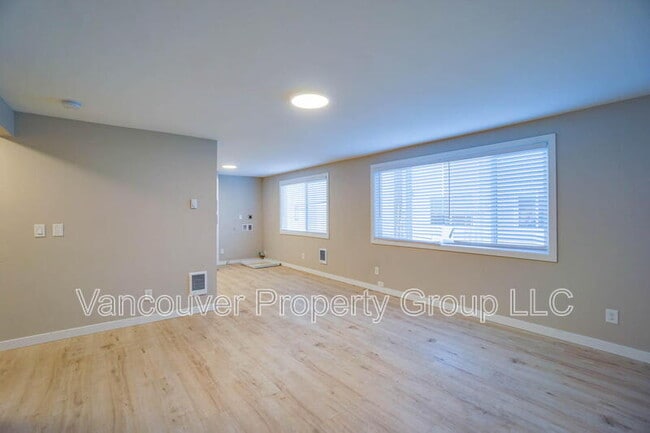 Building Photo - 4420 Gibbons St