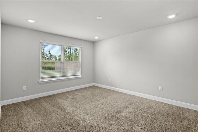 Building Photo - 18401 Elkwood Dr