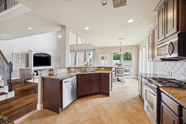 Building Photo - 28919 Crested Butte Dr