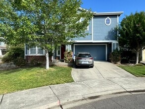 Building Photo - Beautiful Four Bedroom Napa Home on Secluded Cul-de-Sac