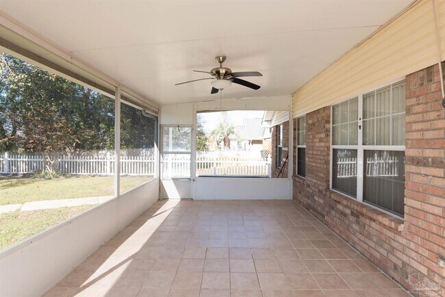 Building Photo - 25 Littleton St