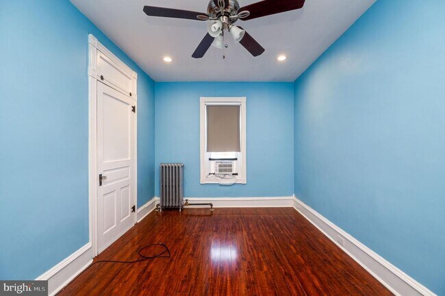 Building Photo - 121 W Arch St