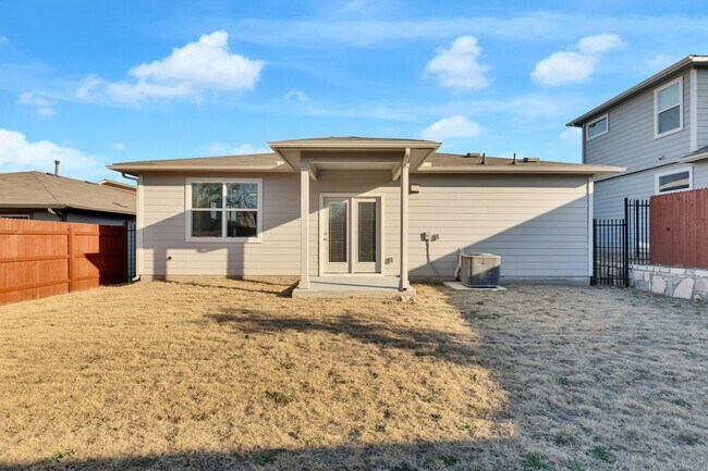 Building Photo - 13920 Lubeck Dr