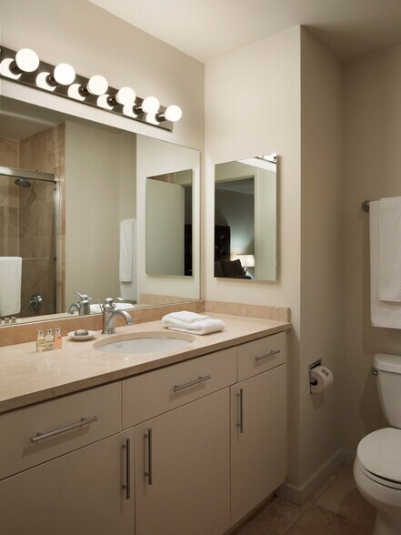 Building Photo - 801 17th St NW