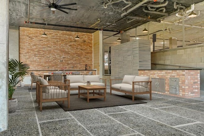 Building Photo - 100 Mockingbird Ln W