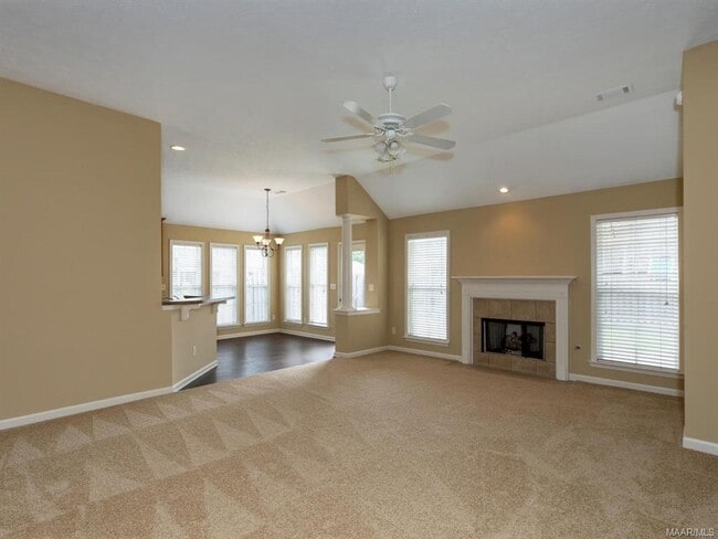 Building Photo - 9728 Silver Bell Ct