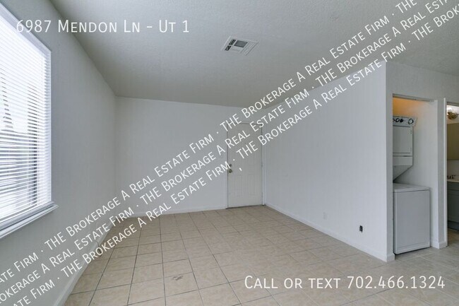 Building Photo - 6987 Mendon Ln