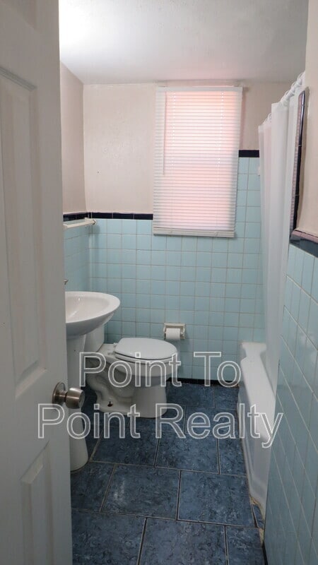 Building Photo - 3337 Post St