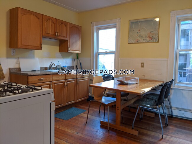 Primary Photo - 771 Somerville Ave