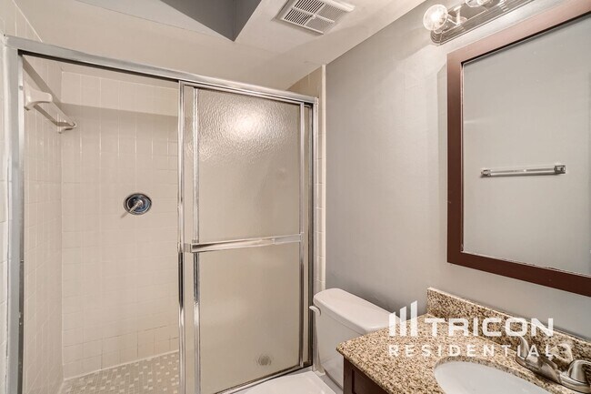 Building Photo - 1032 Weathered Wood Cir