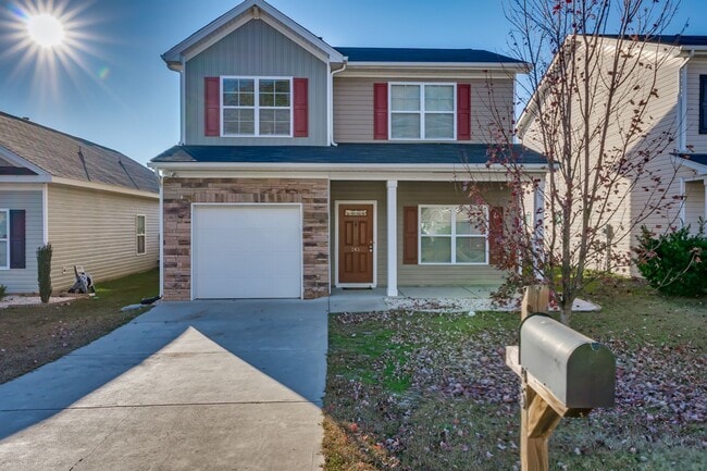Building Photo - Amazing home in quiet and established neighborhood