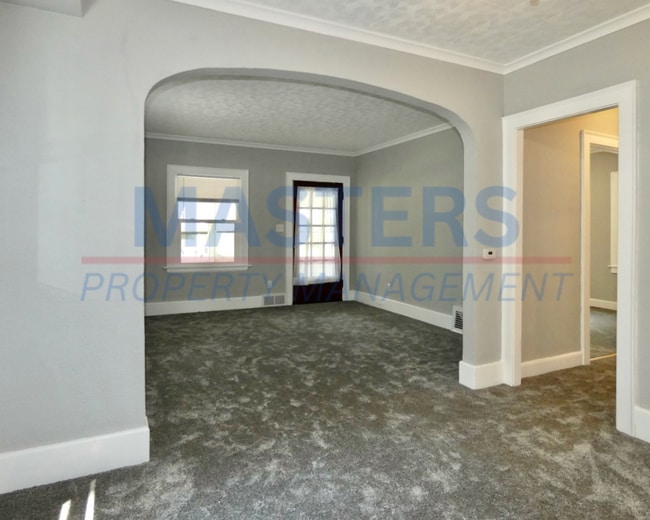 Building Photo - 229 Van Buren Ave