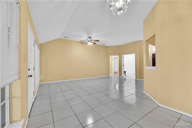 Building Photo - 29 Martin Ave