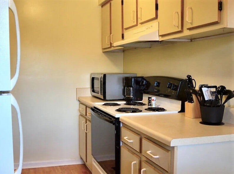 Primary Photo - Fisherman's Landing