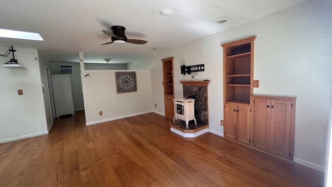 Building Photo - 22148 Crystal Falls Dr W