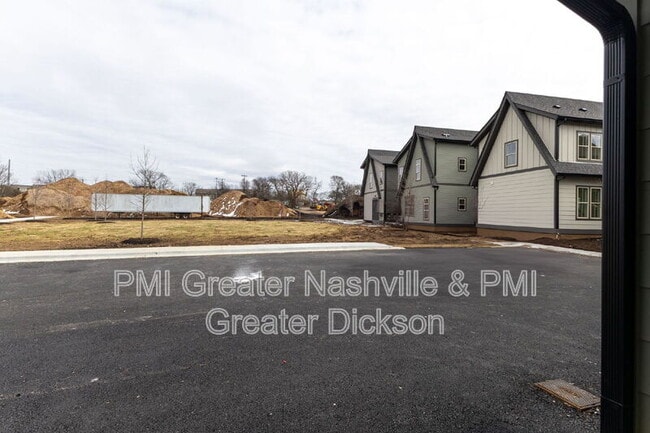 Building Photo - 537 Midnight Way