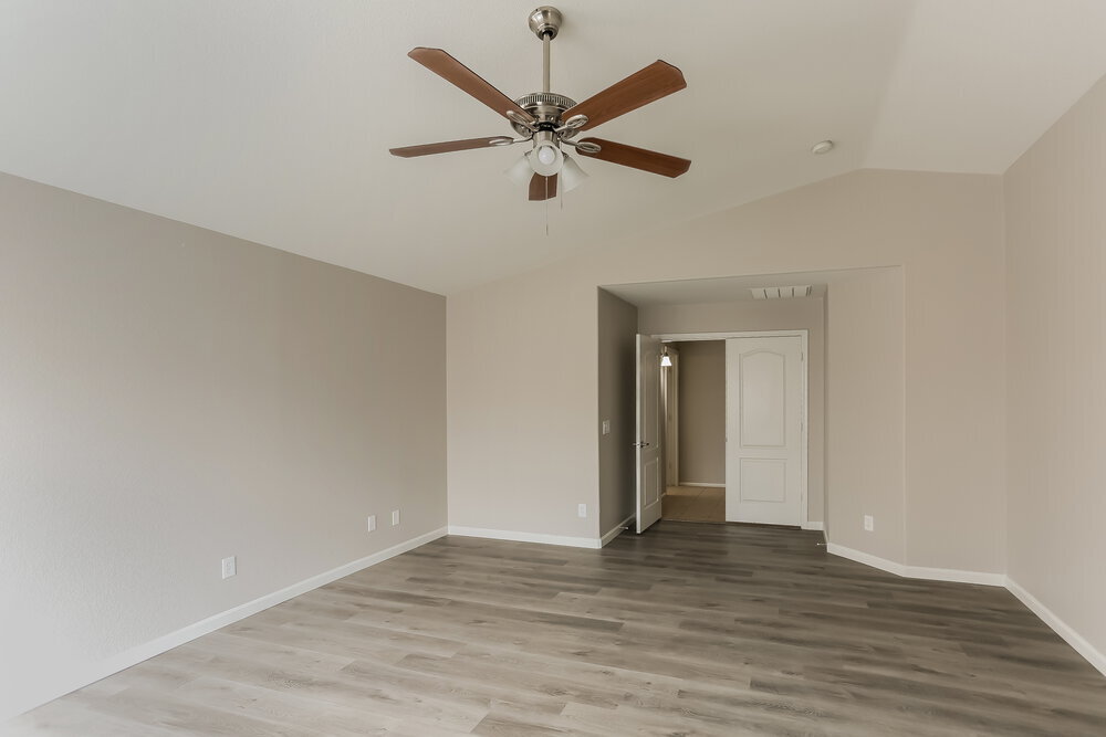 Building Photo - 8218 S Jenna Ln