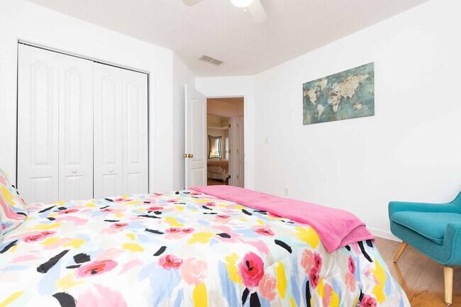 Building Photo - 630 Georgian Hills Dr