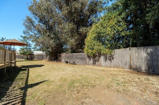 Building Photo - 9527 Old Redwood Hwy N