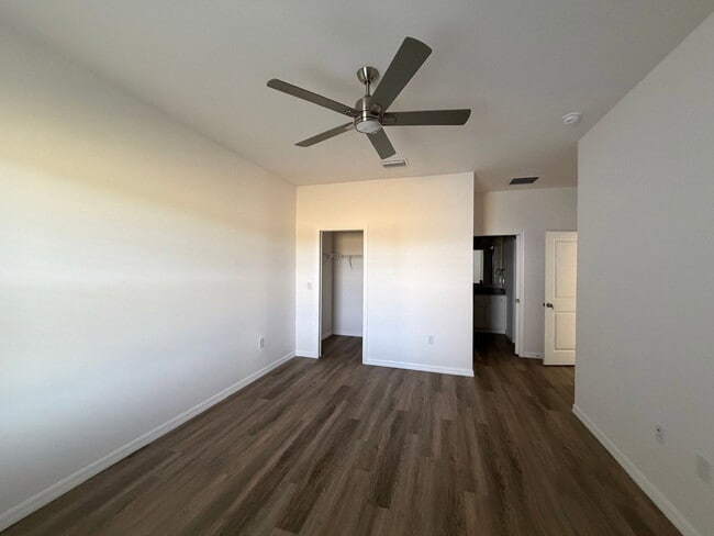 Building Photo - 16077 Badalona Dr