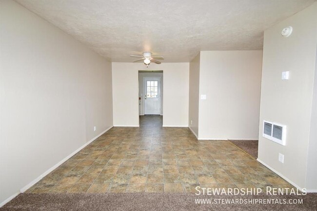 Building Photo - 336 S 51st Pl