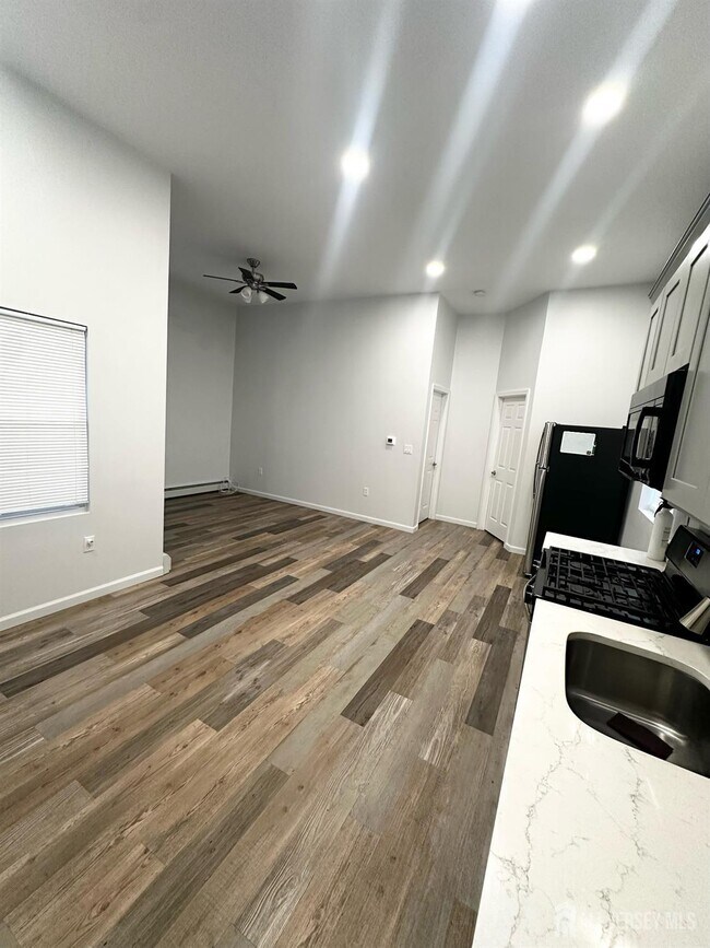 Building Photo - 55 Cutters Dock Rd