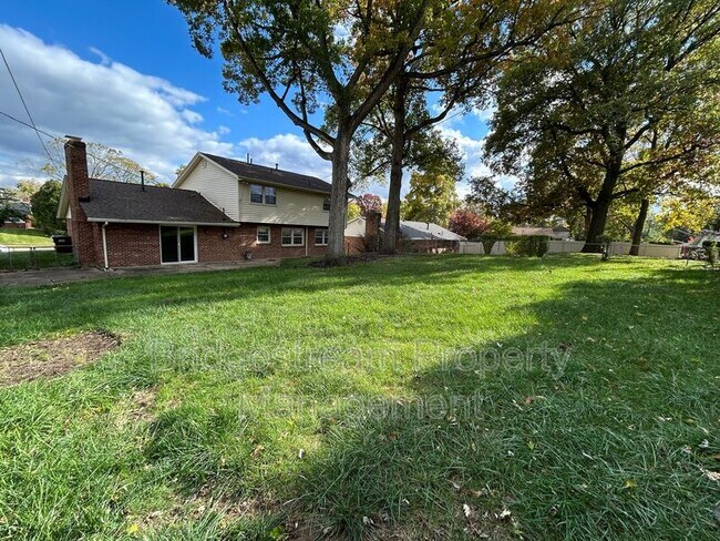 Building Photo - 1567 Burchwood Dr