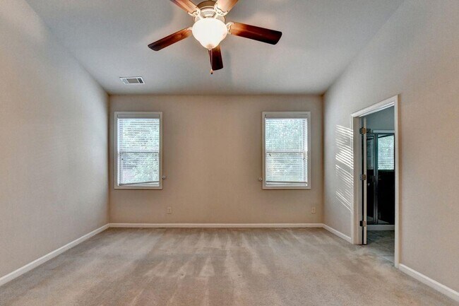 Building Photo - 5166 Apple Grove Rd NE