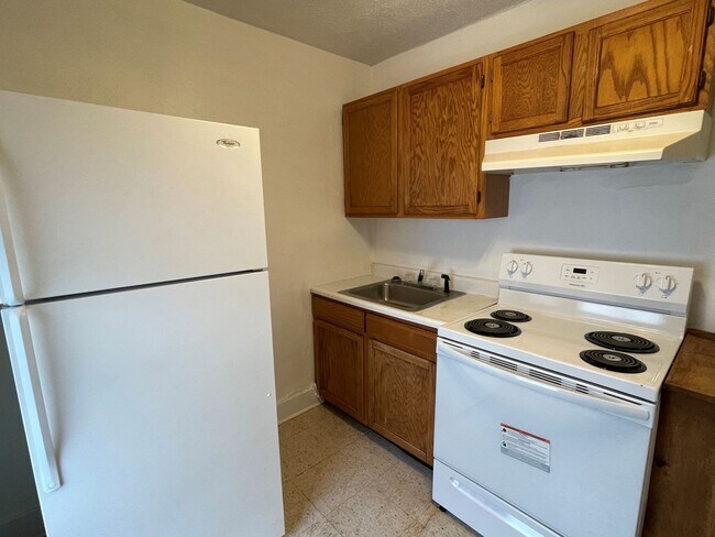 Building Photo - 207 W Industrial Blvd