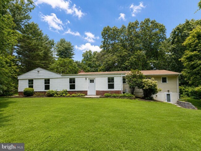 Building Photo - 12658 Scaggsville Rd