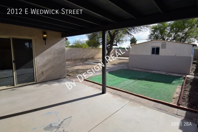 Building Photo - Remodeled Desert Shadows 3 Bed 2 Bath Town...