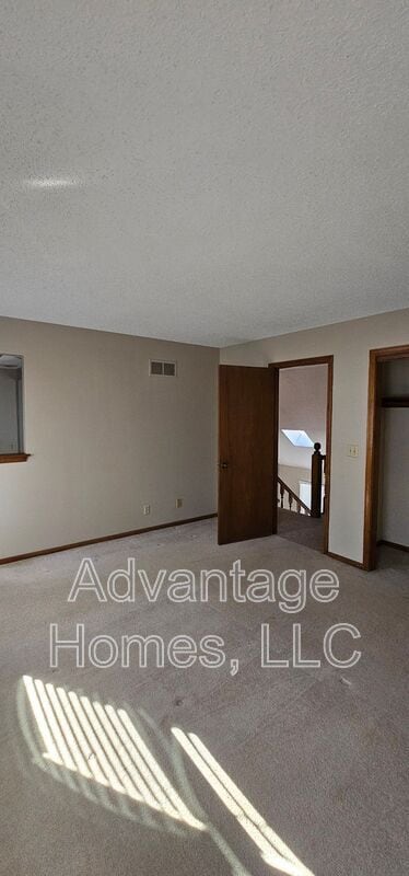 Building Photo - 11905 W 117th Terrace