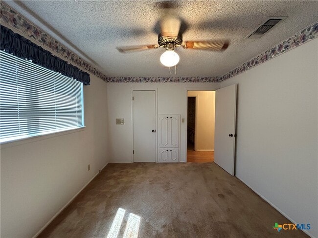 Building Photo - 11 La Mesa Dr