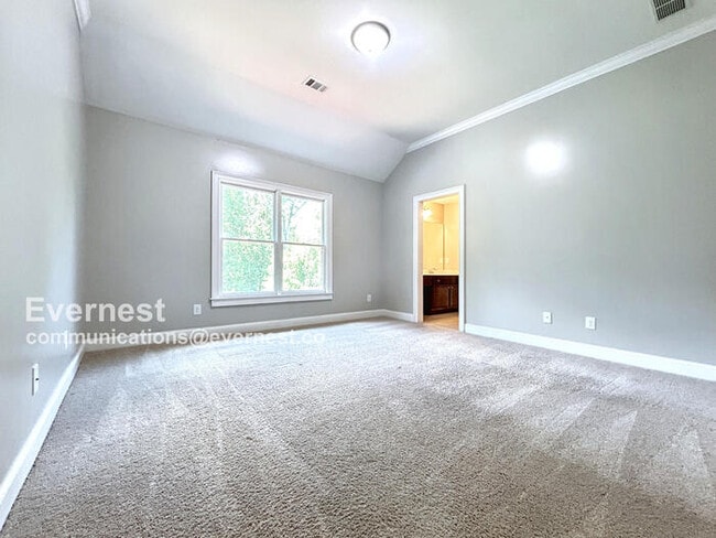 Building Photo - 1070 Windfaire Pl