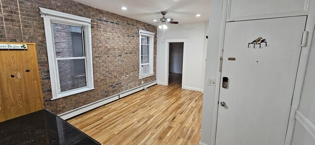 Building Photo - 4110 Park Ave
