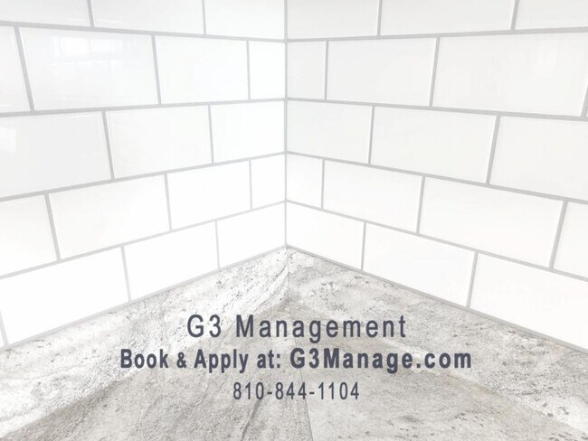 Building Photo - 570 E Marr Rd