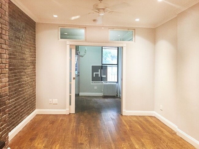 Building Photo - AMAZING 1 BR APARTMENT! WON'T LAST!! NO BR...